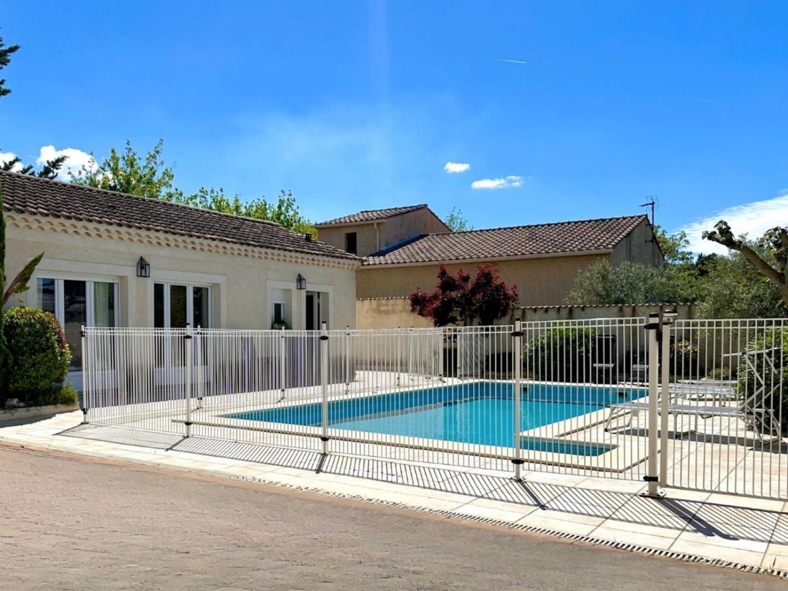 City Home, Private Pool, Saint-Remy - 10 People Luaran gambar