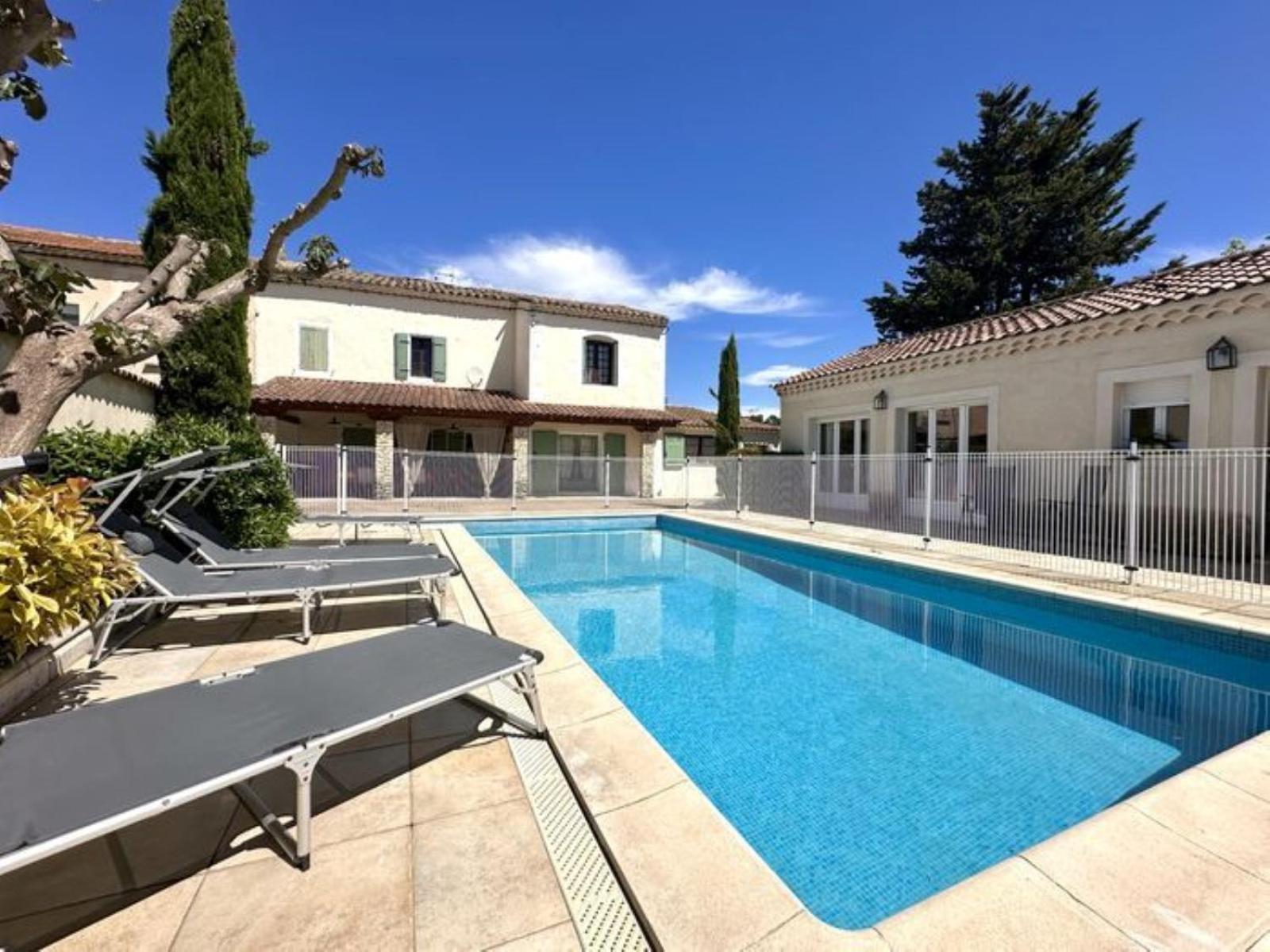 City Home, Private Pool, Saint-Remy - 10 People Luaran gambar